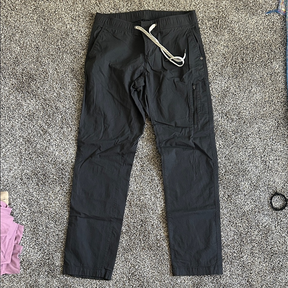 Vuori Women’s Black/Gray Pants